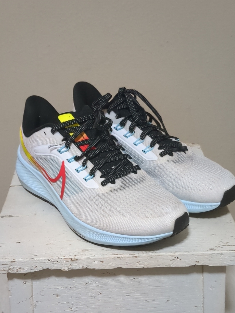Nike Air Zoom Pegasus 39 White Racer Blue Crimson 39 Athletic Running Shoes